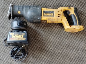 DeWalt Cordless Power Tools $20+