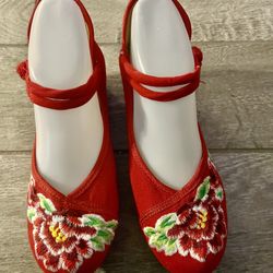 Women Chinese Wedge Heel Ankle Buckle Loafers Floral Embroidered Shoes