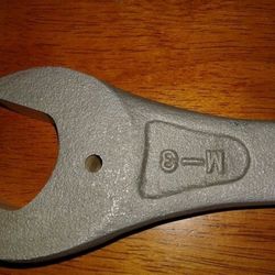 Big Wrench Stretch Devices Inc. USA. 