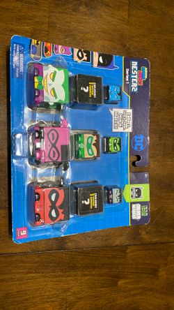 New 9 pk Kawaii Cubes Nesters – DC Series 1  Joker, Harley Quinn, Robin