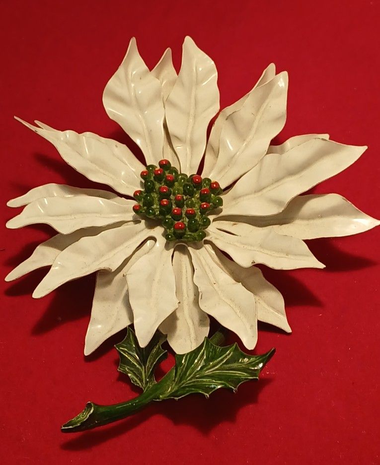 Christmas Poinsetta Pin