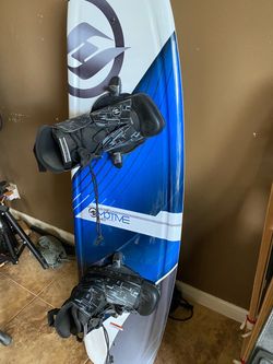 Hyperlite motive 140 Wake board