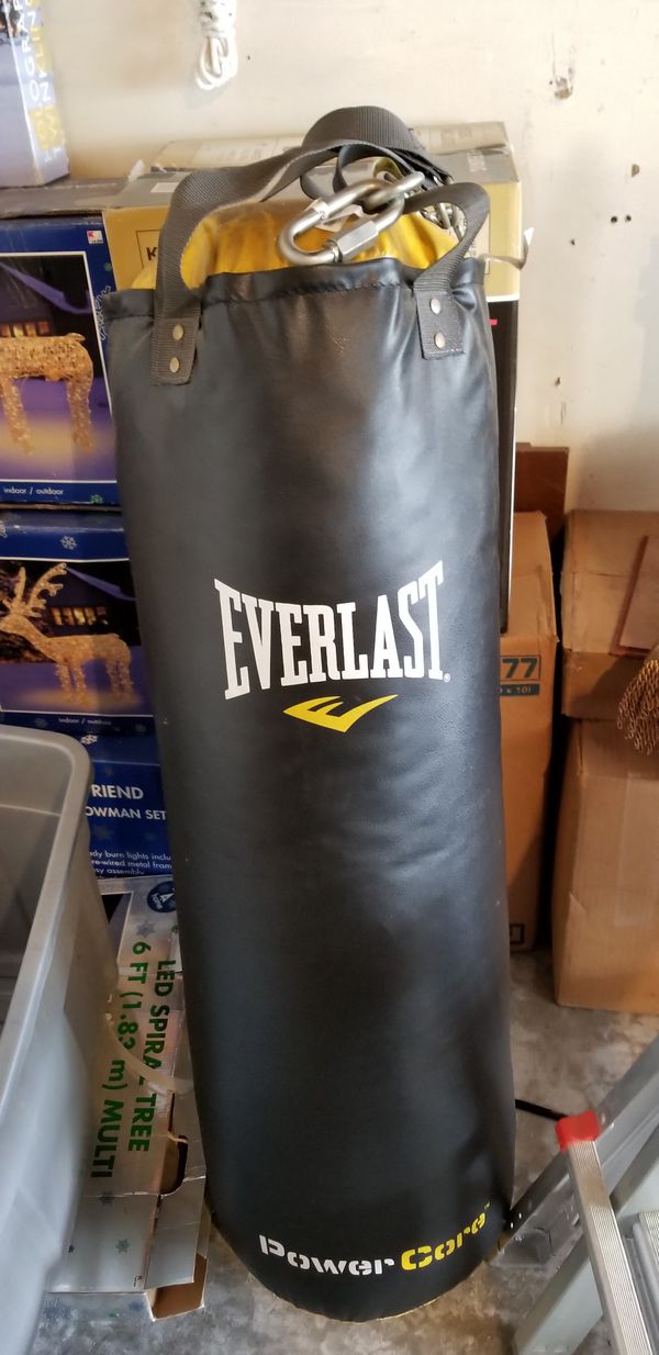 Everlast power core punching bag. for Sale in Lakewood, CA - OfferUp