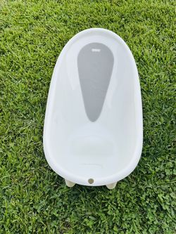 Baby bath tub/ Sitter