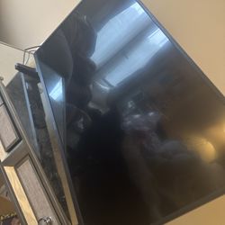 LG 43” LED TV – Model LC-43LB601U – Works Perfectly