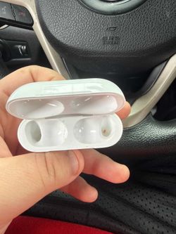 AirPod pros 3.
