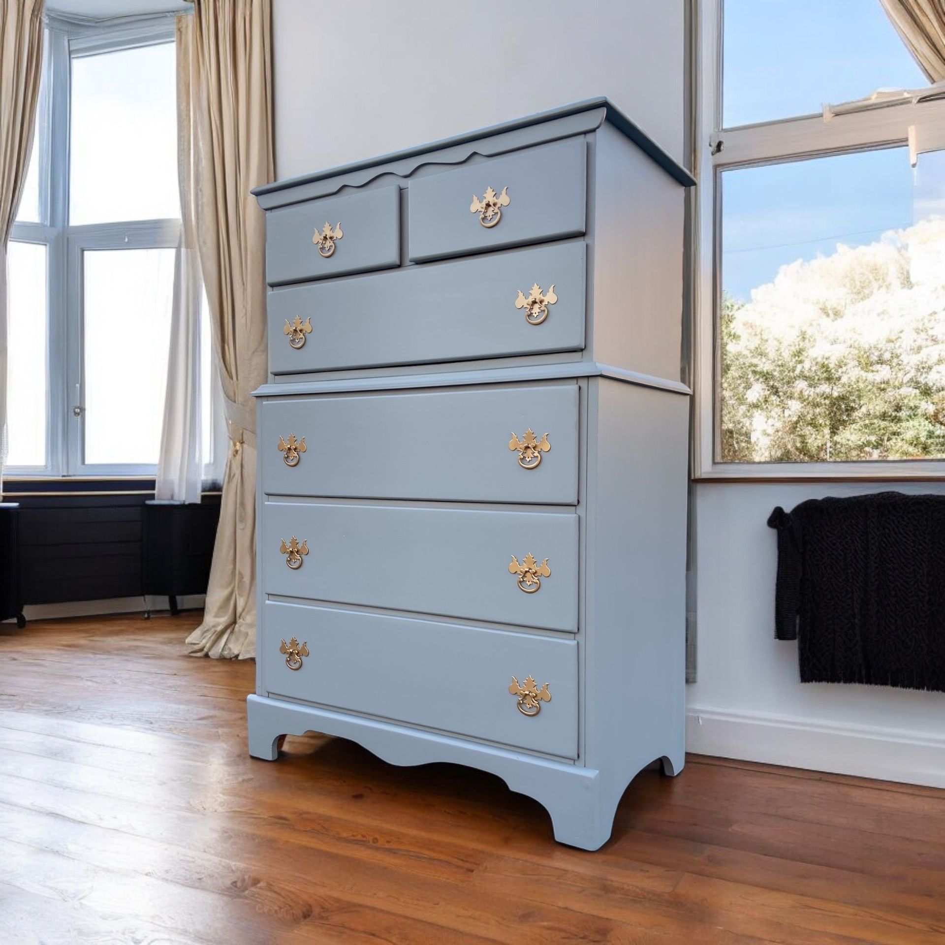 Wooden Chest Of Drawers/dresser 