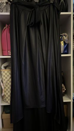 Women’s 2X Faux Leather Black Skirt Hi-low Style 