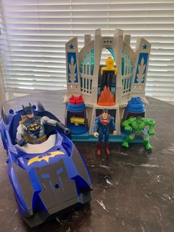 DC Hall of Justice with Batmobile
