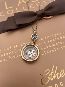 Tory BURCH Necklace 