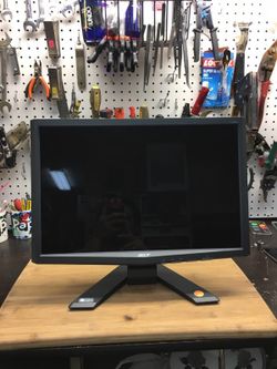 Aver x193w LCD Monitor like new