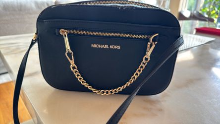 Michael Kors Crossbody Bag