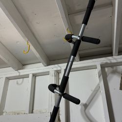 Pull Up Bar 