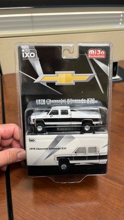 Ixo 1978 Chevy Silverado k30 diecast