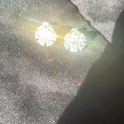 Moissanite flower earrings 