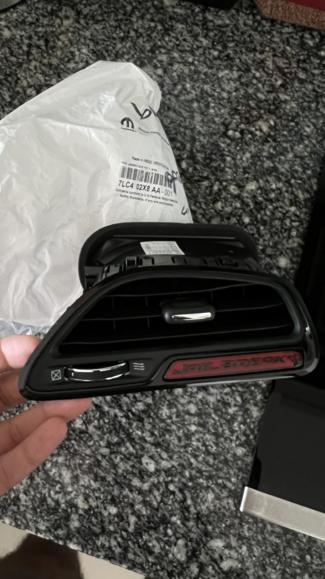 Dodge Challenger SRT Hellcat Jailbreak Dash Air Conditioning Vent