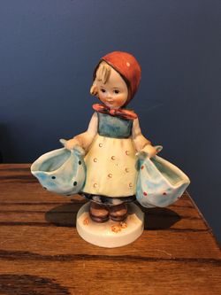 Mother’s Darling - Goebel Hummel #175 - TMK 3