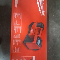 Milwaukee M18 Inflator (2848-20)
