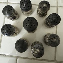 9 Vintage (collectible) Mini Salt And Pepper Shakers