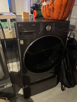 LG ThinQ Front Load Washing Machine &Dryer Combo