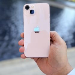 IPhone 13  128  GB,  Pristine Like New!! Condition!.  UNLOCKED use any carrier.  Hablo Espanol.    