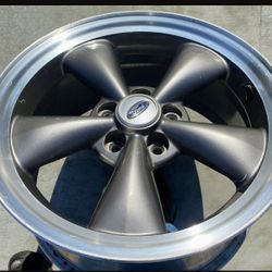 (ONE) FORD MUSTANG 5 SPOKE, 5 LUG WHEEL, 5 ON 4.5in. LUG PATTERN 
