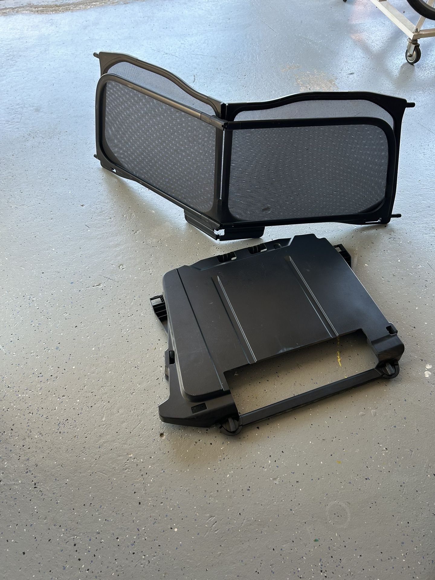 VW Beetle Convertible Wind Deflector