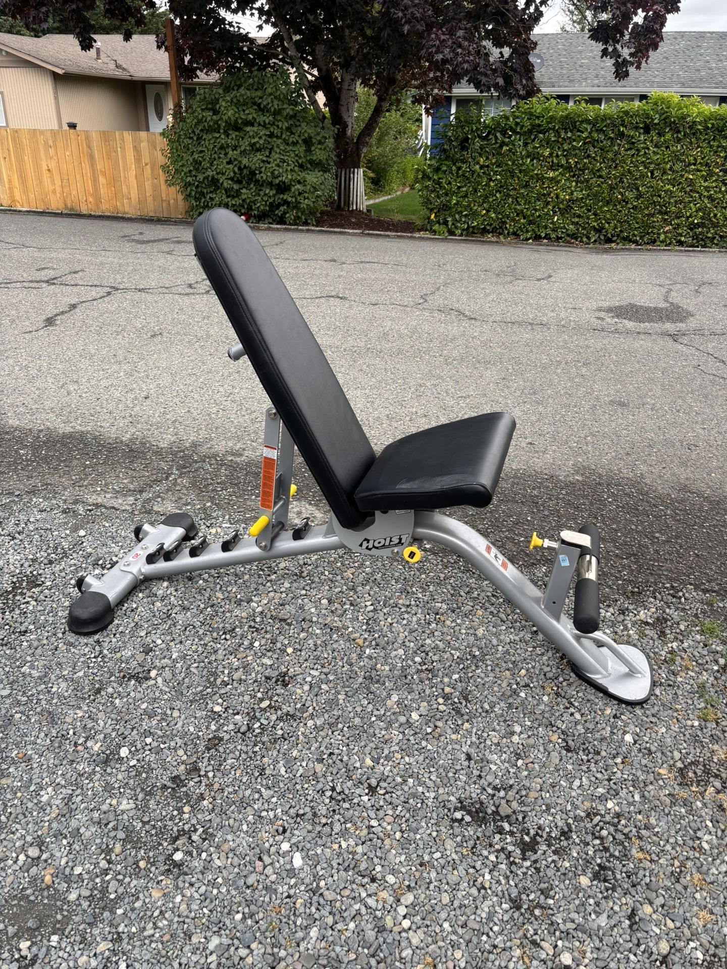 Hoist Weight Bench