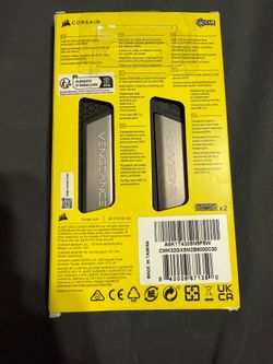 DDR5 DRAM (32GB)