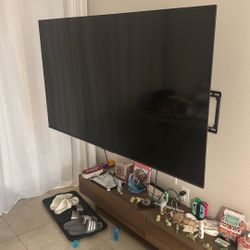 TCL Tv. Can Include Wall Mount Hardware