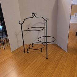 3 Tier Adjusable Plate Stand