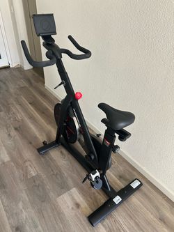 Exercise bike indoor low used