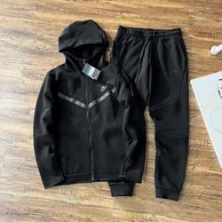 Nike Tech Pants And Sweater 