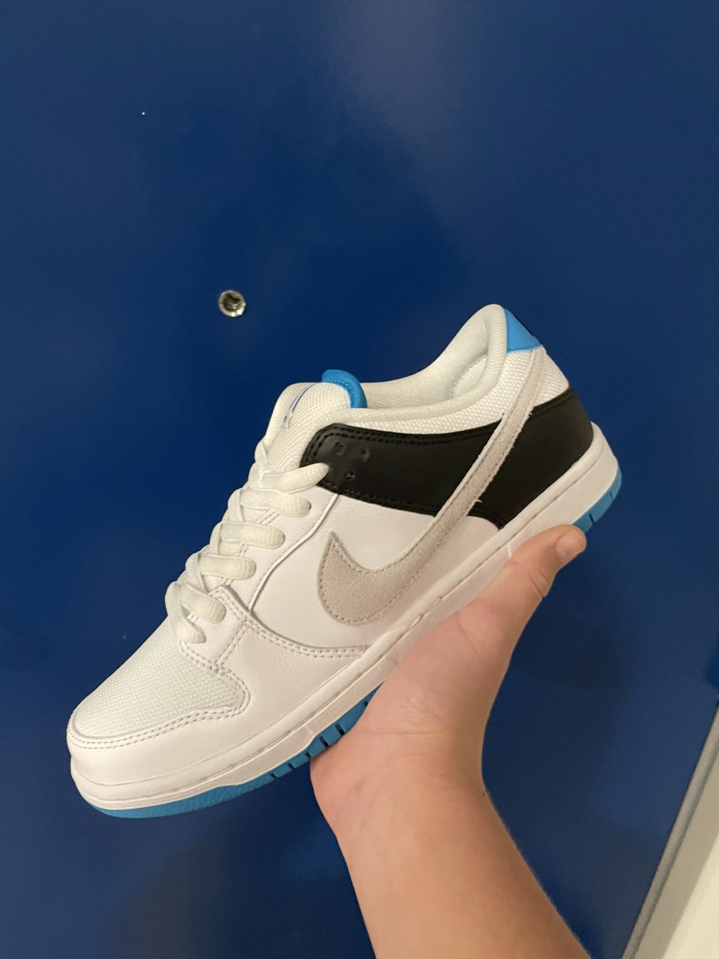 NIKE SB DUNK LOW LASER BLUE