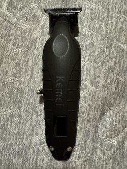 Kemei Trimmer 