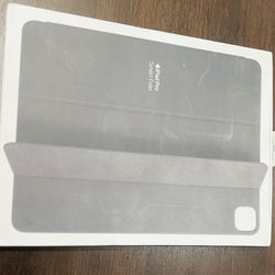 Apple Smart Folio For iPad Pro 12.9 6th Gen