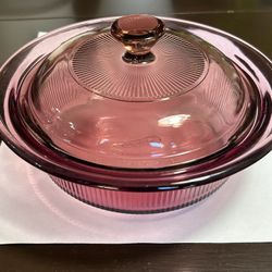 Corning Vision Ware, Cranberry V-30-B 24oz Round Casserole. Pyrex Lid V-1-C