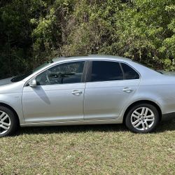 Volkswagen Jetta Wolfsburg Edition 