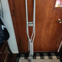 Crutches 