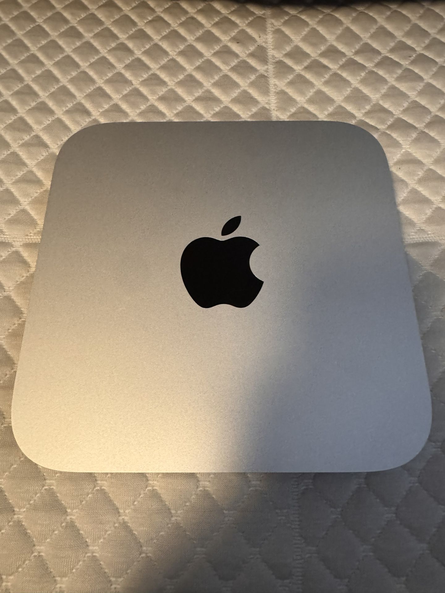 Apple Mini M2