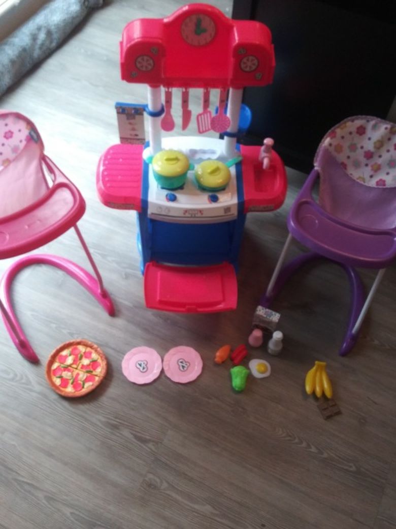 Baby Alive Kitchen + Accessories & Pink & Purple High Chair