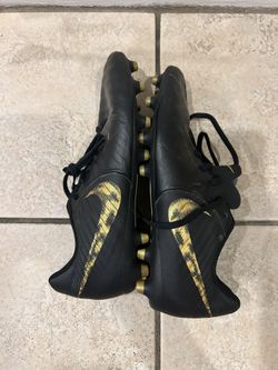 Nike Soccer Cleats Men’s Size 7.5