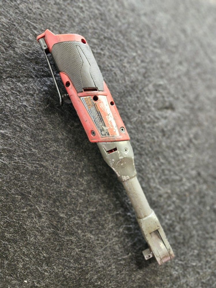 Milwaukee M12 12 volt cordless long reach ratchet tool only, works, no battery no charger.