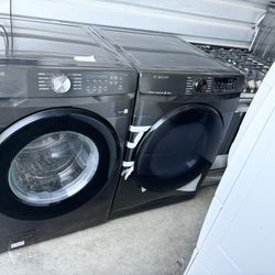 New Out Box Samsung Super Capacity Washer/Dryer Gas Set 