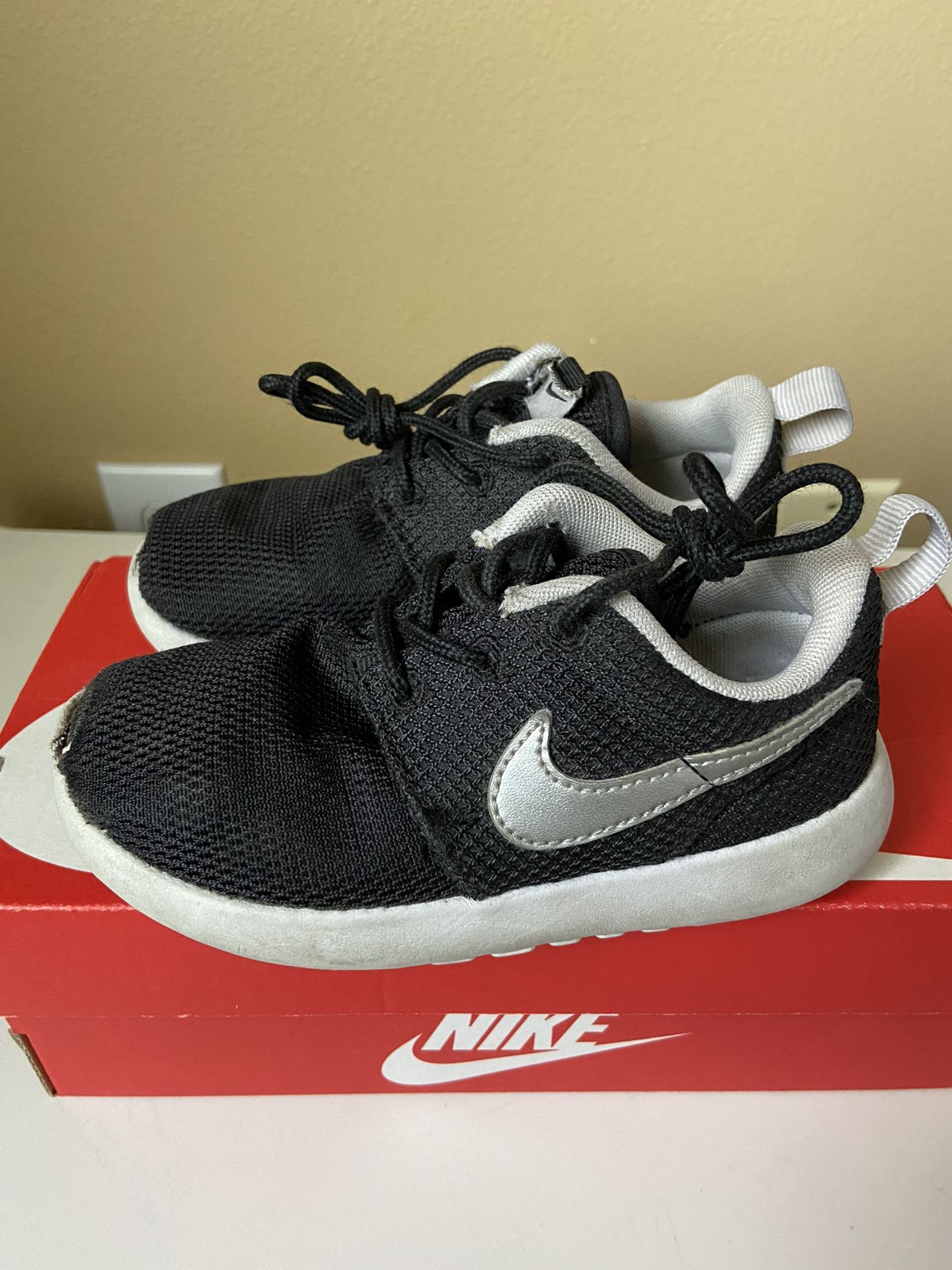 Nike 9c size Clearance