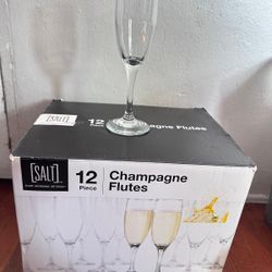 12 Piece Champagne Flutes 