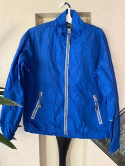 $10 chamarra rompevientos talla M
