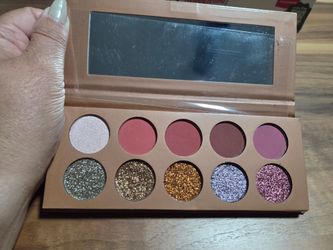 Eyeshadow palettes $5