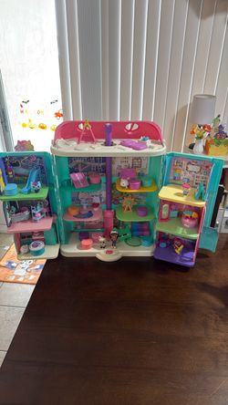 Gabby's Dollhouse Playset with Figures and Accessories