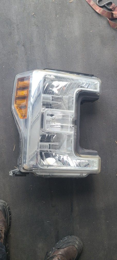 F250 Headlight 2018-19 (RH) Passenger Side